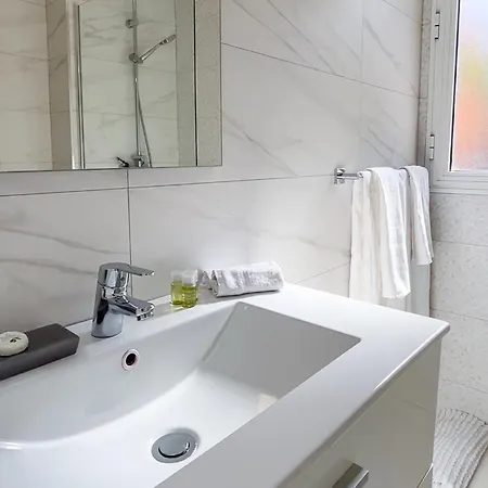 Mango La Caleta Hideaway * 아데제